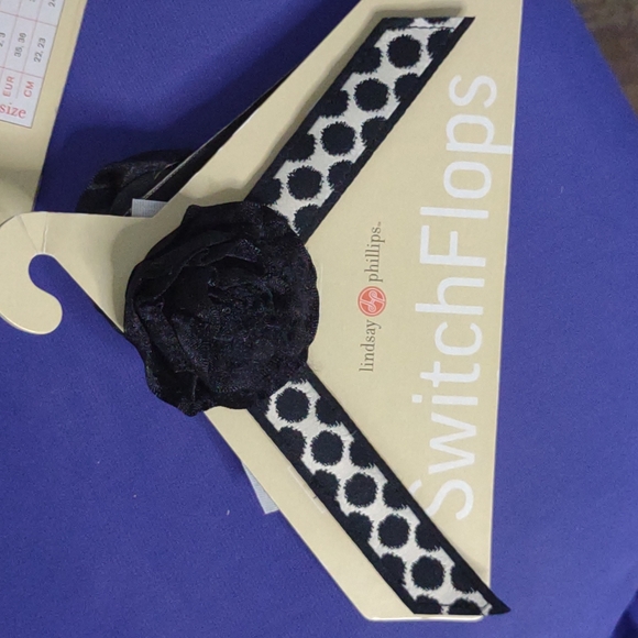 Switch flops by Lindsay Phillips set of 6 - Picture 4 of 11